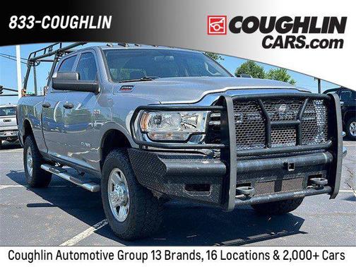 2020 RAM 2500 Tradesman Crew Cab 4X4 6'4' Box