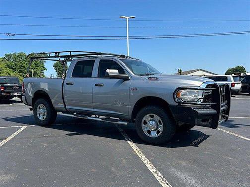 2020 RAM 2500 Tradesman Crew Cab 4X4 6'4' Box