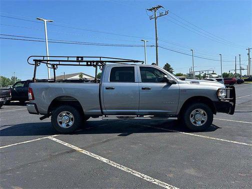 2020 RAM 2500 Tradesman Crew Cab 4X4 6'4' Box