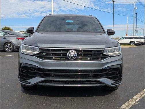 2023 Volkswagen Tiguan 2.0T SE R-Line Black 4MOTION