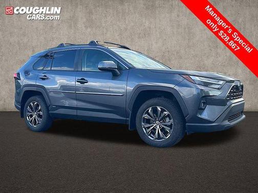 2022 Toyota RAV4 Hybrid XLE Premium