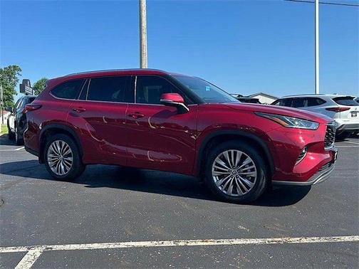 2022 Toyota Highlander Platinum
