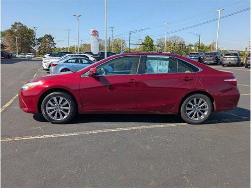 2017 Toyota Camry XLE