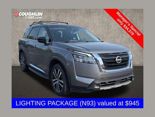 Gun Metallic/Super Black 2023 Nissan Pathfinder Platinum 4WD