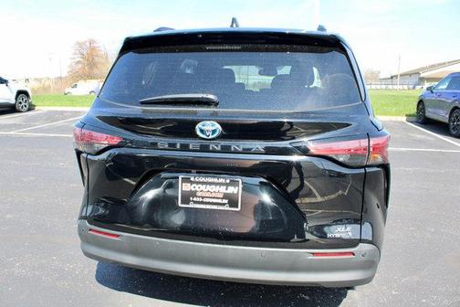 2022 Toyota Sienna XLE