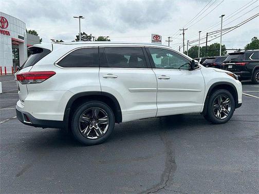 2017 Toyota Highlander Limited Platinum