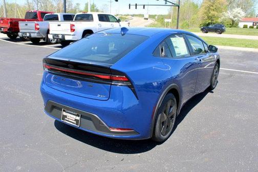 2025 Toyota Prius LE