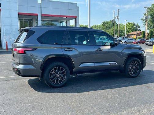 2025 Toyota Sequoia Platinum