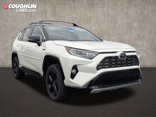 2020 Toyota RAV4 Hybrid SE