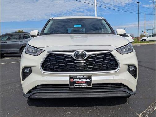 2020 Toyota Highlander LE