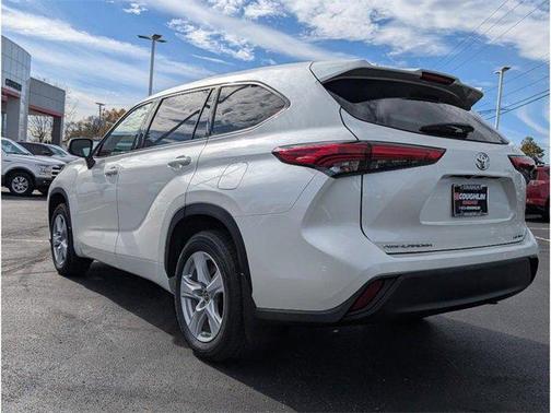 2020 Toyota Highlander LE