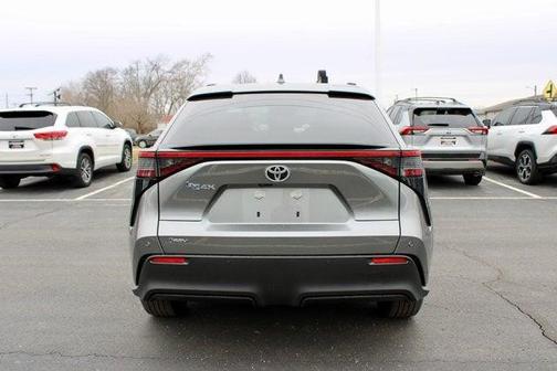 2025 Toyota bZ4X XLE