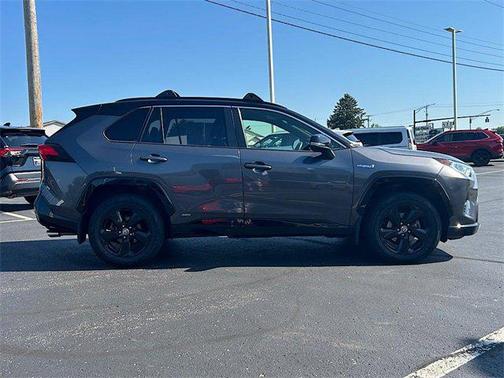 2020 Toyota RAV4 Hybrid SE