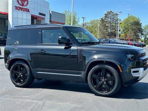 2023 Land Rover Defender 90 S