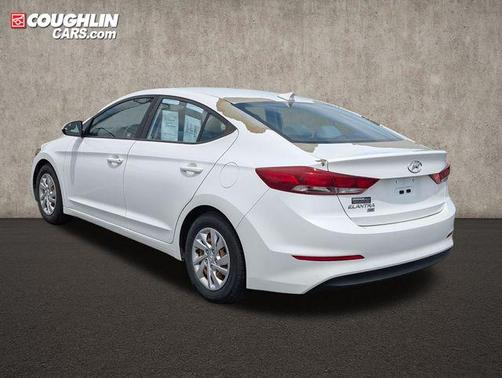 Quartz White Pearl 2017 Hyundai ELANTRA SE