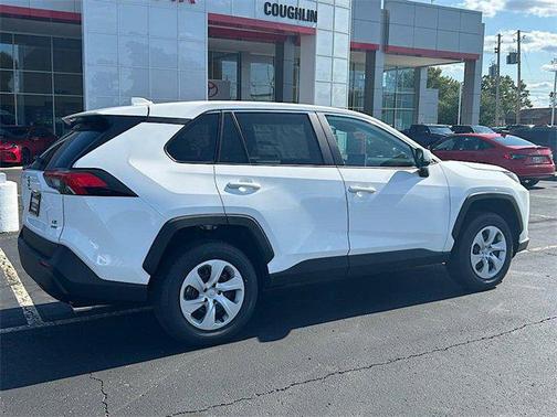 2025 Toyota RAV4 LE