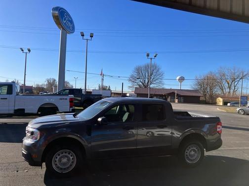 2022 Ford Maverick XL