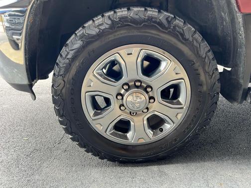 2018 RAM 2500 Big Horn Crew Cab 4x4 6'4' Box