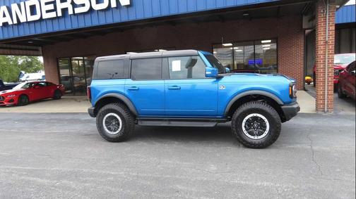 2024 Ford Bronco Outer Banks