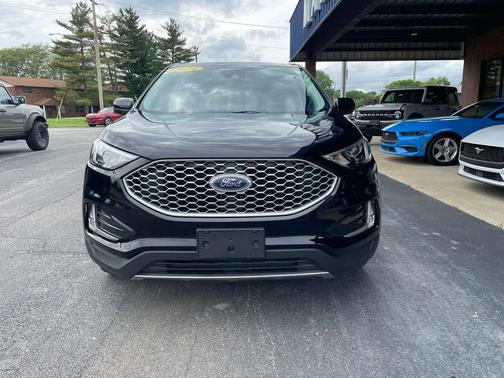 Agate Black Metallic 2024 Ford Edge SEL