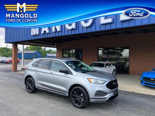 Iconic Silver Metallic 2023 Ford Edge SE