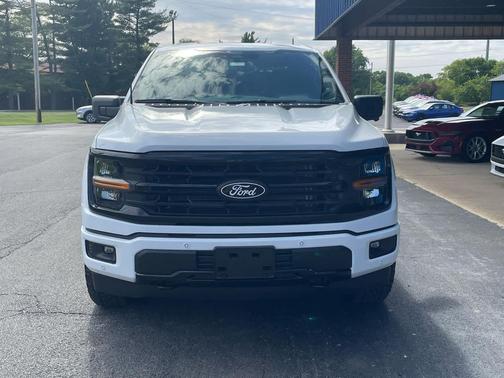 Oxford White 2026 Ford F-150 XLT