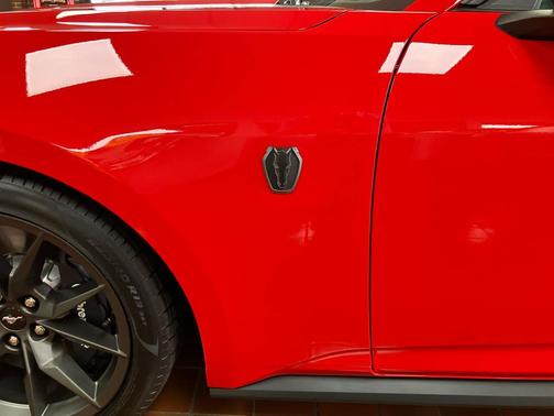 2025 Ford Mustang Dark Horse