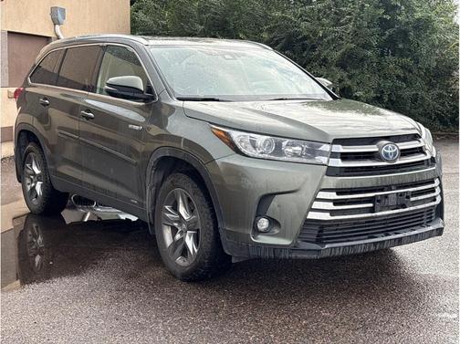 2019 Toyota Highlander Hybrid Platinum