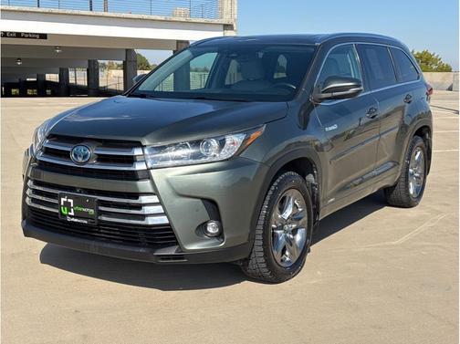 2019 Toyota Highlander Hybrid Platinum