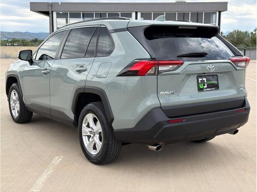 Lunar Rock 2021 Toyota RAV4 XLE
