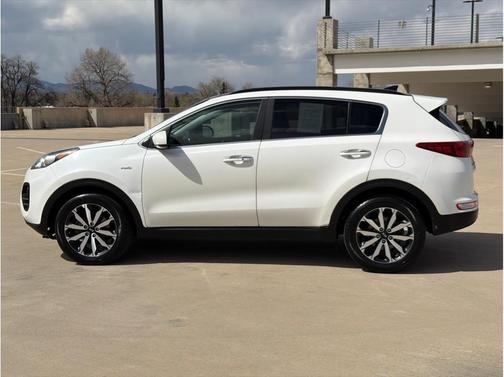 Snow White Pearl 2018 Kia Sportage EX