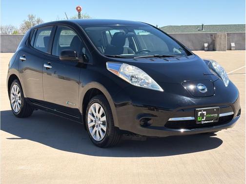 Super Black 2015 Nissan Leaf S