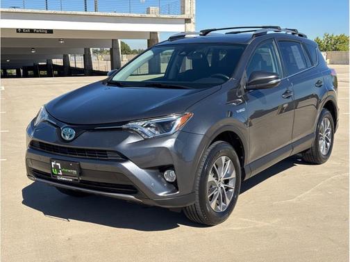 2017 Toyota RAV4 Hybrid XLE