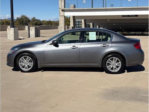 2013 INFINITI G37x Base
