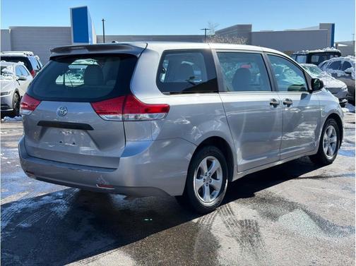 2013 Toyota Sienna SE