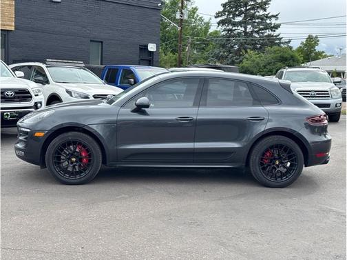 Gray 2018 Porsche Macan Macan GTS