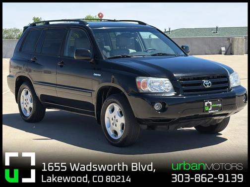 Black 2004 Toyota Highlander Base