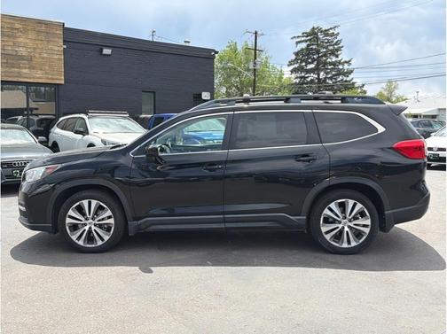 Crystal Black Silica 2019 Subaru Ascent Premium 8-Passenger