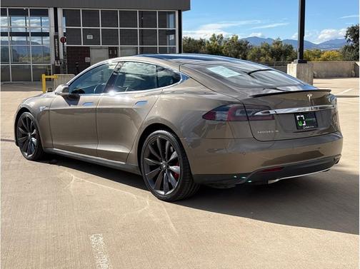 2015 Tesla Model S P90D