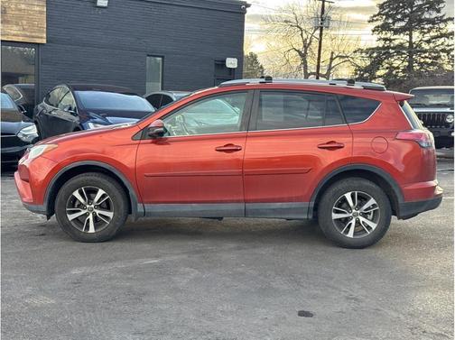 2016 Toyota RAV4 XLE