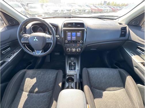 Diamond White Pearl 2021 Mitsubishi Outlander Sport SE