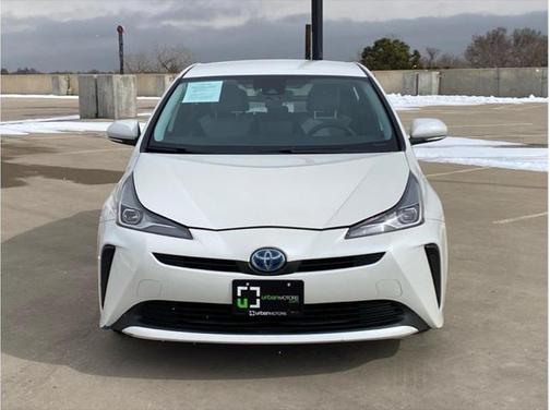 2019 Toyota Prius L
