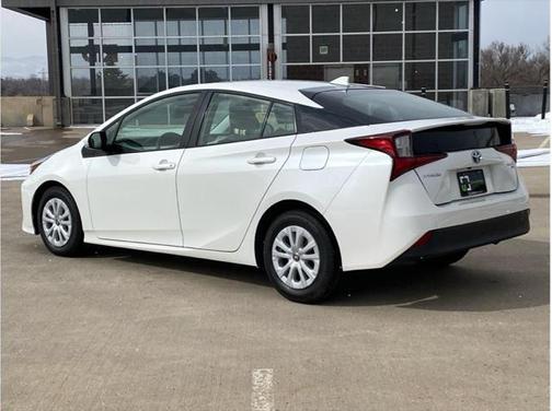 2019 Toyota Prius L