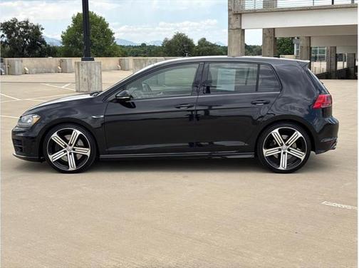 2015 Volkswagen Golf R 4-Door w/DCC & Navigation