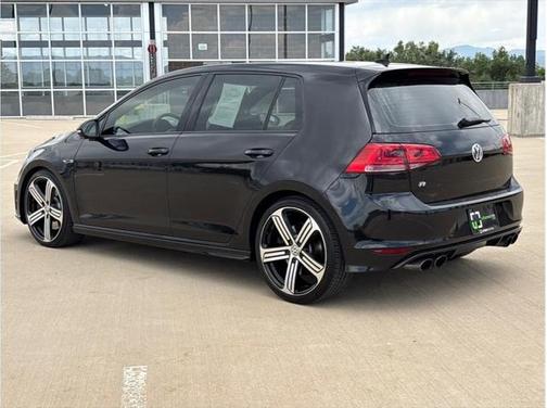 2015 Volkswagen Golf R 4-Door w/DCC & Navigation