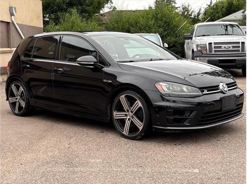 2015 Volkswagen Golf R 4-Door w/DCC & Navigation