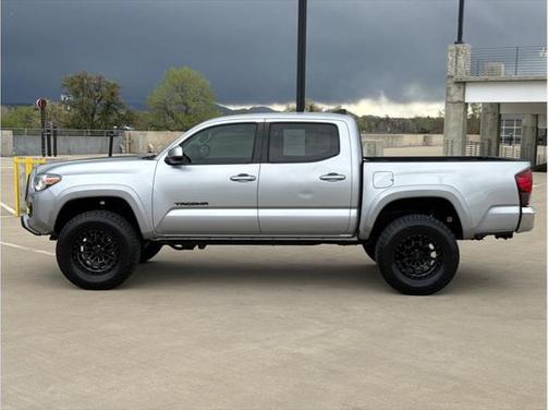 2018 Toyota Tacoma SR5