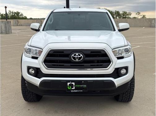 Super White 2017 Toyota Tacoma SR5
