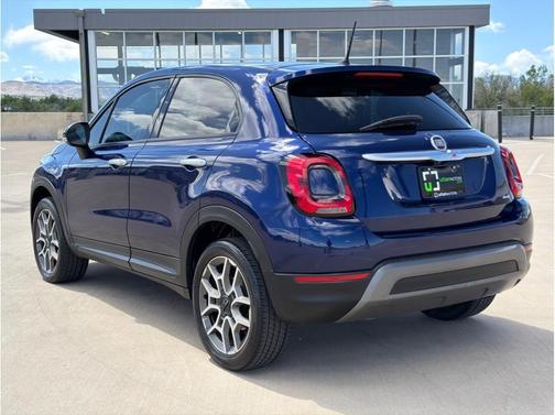 Blu Venezia (Blue Metallic) 2021 FIAT 500X Trekking