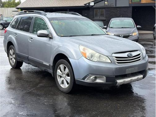 Graphite Gray Metallic 2010 Subaru Outback 2.5 i Limited